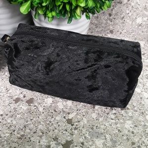 Cosmetic bag